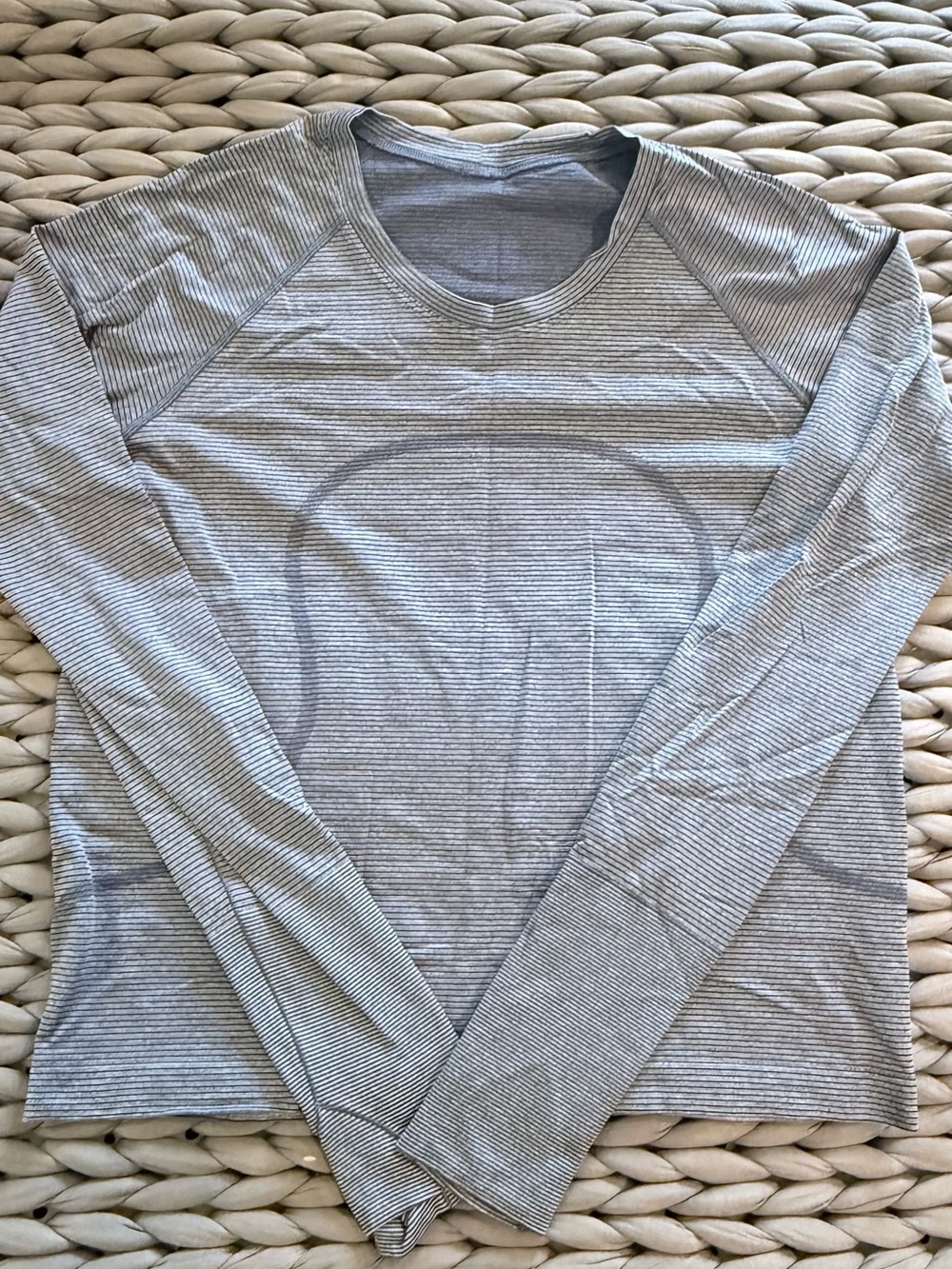 Lululemon Swiftly Tech. Race length. Size 10. Navy stripe